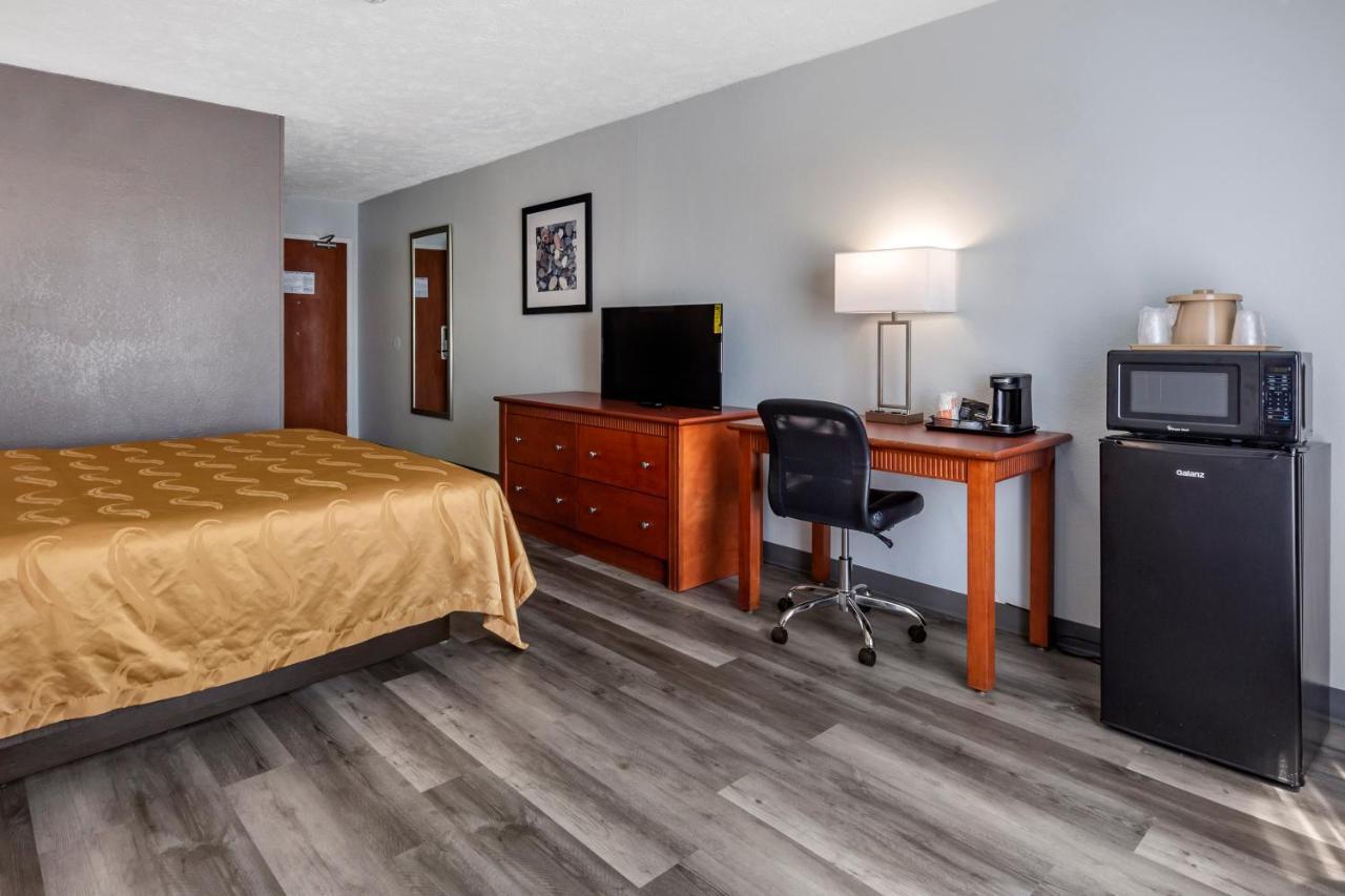 Quality Inn Fayetteville Near Fort Bragg Kültér fotó
